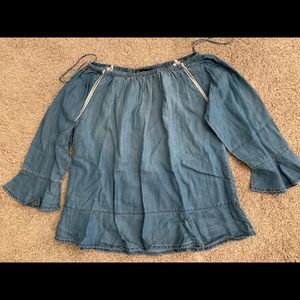 NWT INC Int’l Concepts Chambray Off Shoulder Top M